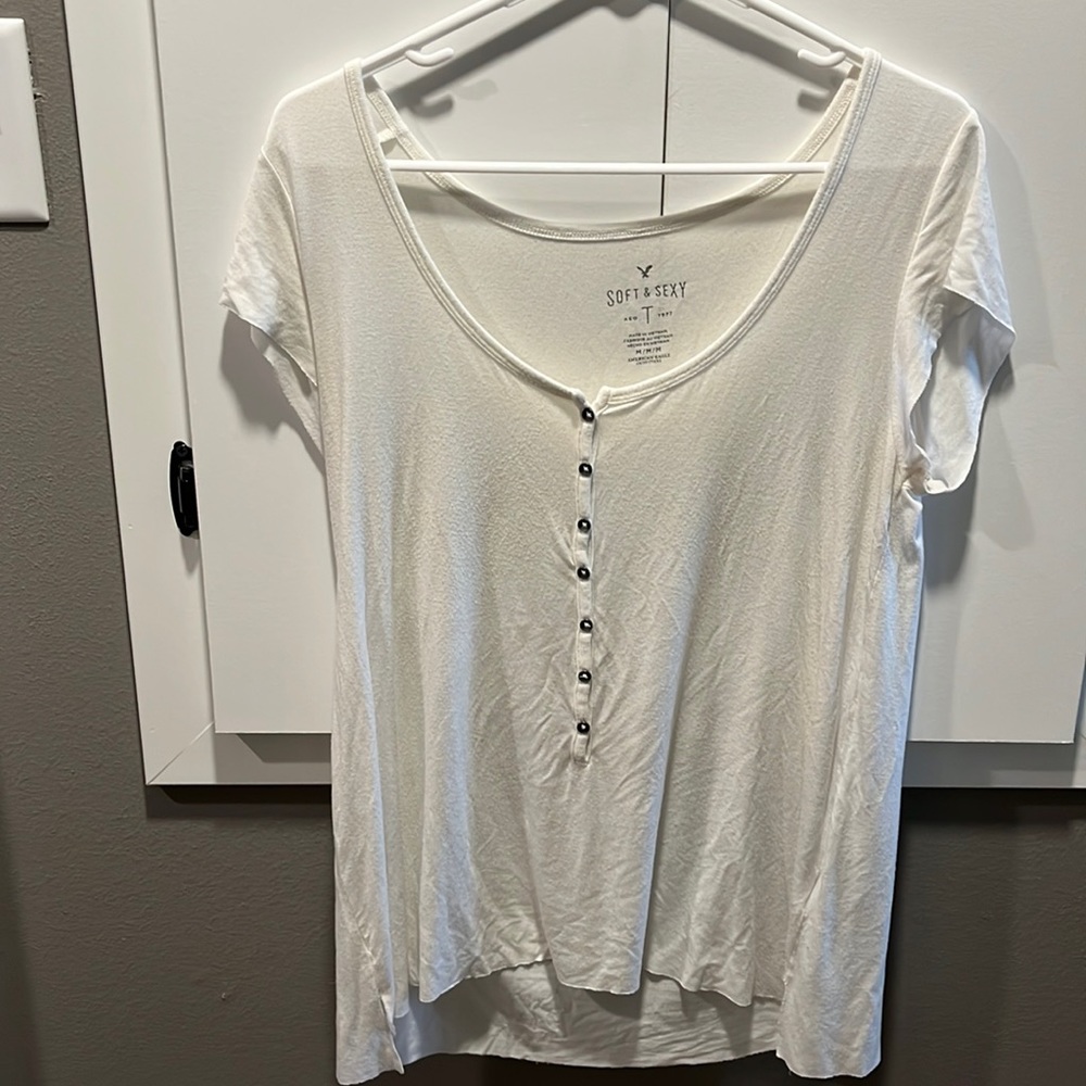 American eagle top size M